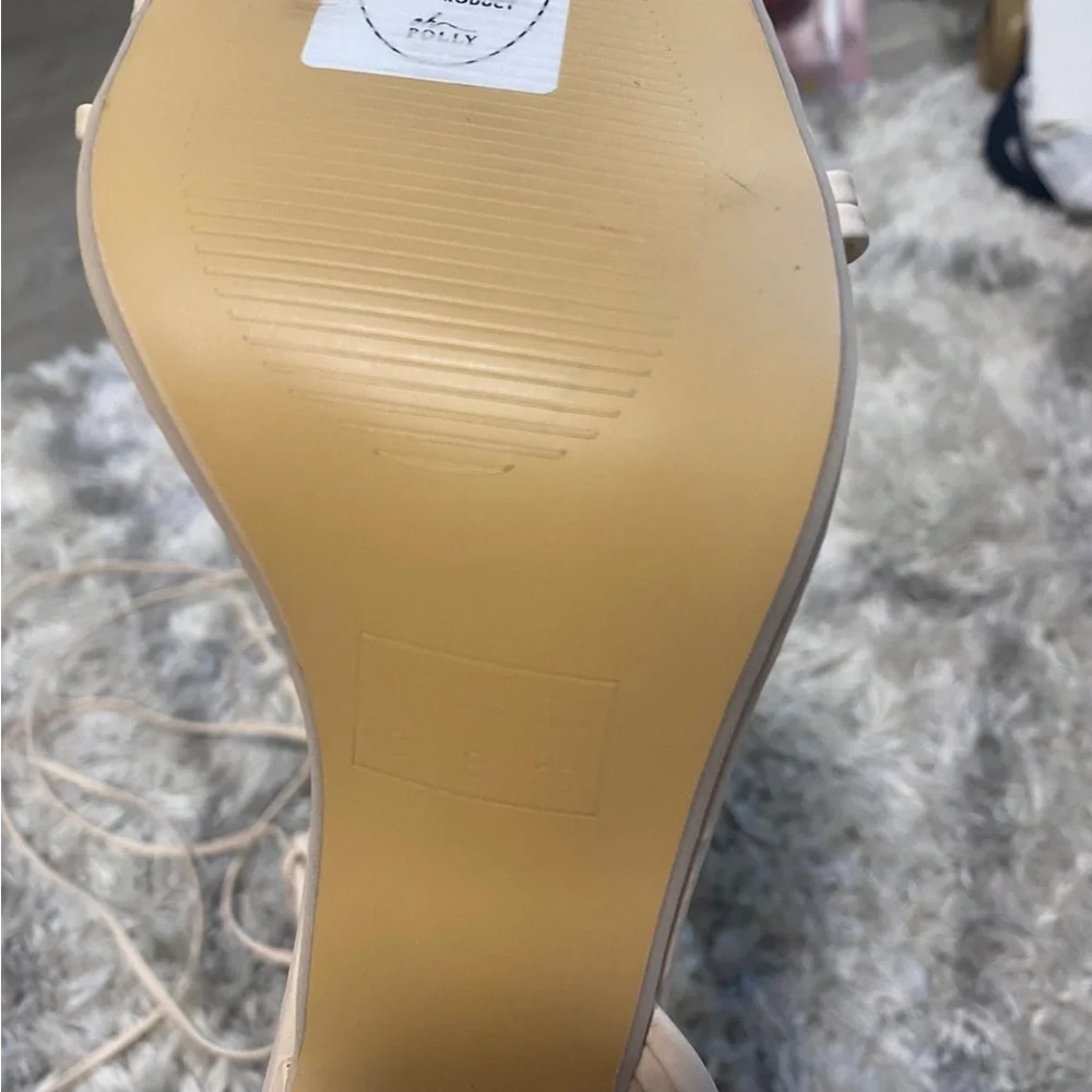 Oh polly tan heels - Picture 3 of 5